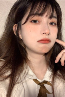 半夜年轻人看B站软件
