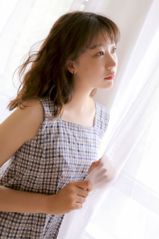 我和小表妺在车上的乱H
